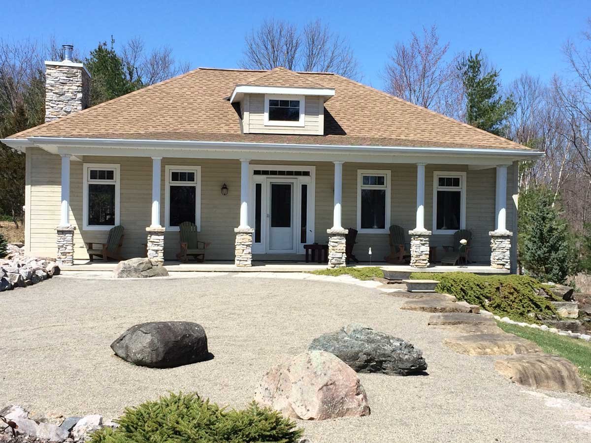 Shakewood Asphalt Shingles
